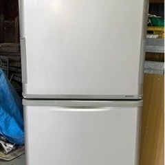 決まりました❗️冷蔵庫両開きSHARP の画像