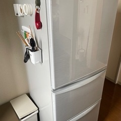 【急募】2013年製　冷蔵庫　美品