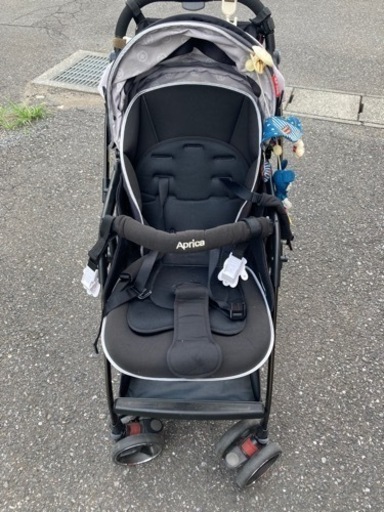 アップリカ　ベビーカー　お値引き条件あり
