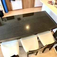 ダイニングテーブルセット（テーブル + 椅子のセット）　6〜8名用