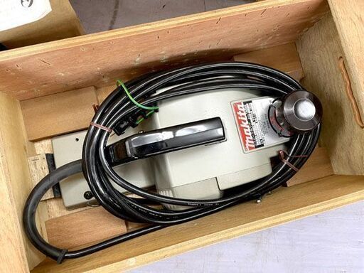 超美品 makita 2スピードカンナ 替刃式 136mm 1804N マキタ 電気カンナ 電動カンナ 長期保管品 札幌市手稲区