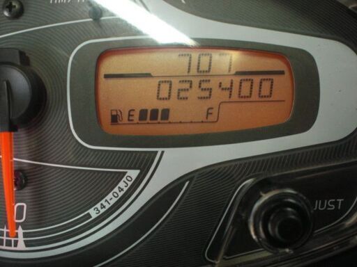 CF4MA アドレスV125S ブラック 外装カウル/後タイヤ/グリップ