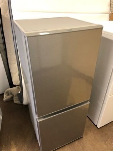 配送可能　AQUA アクア AQR-13G (S) [冷蔵庫 (126L・右開き) ブラッシュシルバー]