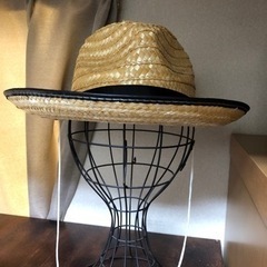 麦わら帽子　straw hat