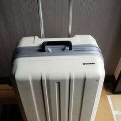 ★Sunco★スーツケース、サンコー、白色、76L  ４〜７泊用 