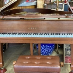 グランドピアノ