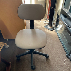 チェア❗️事務椅子❗️キャスター付❗️高さ調整可能❗️