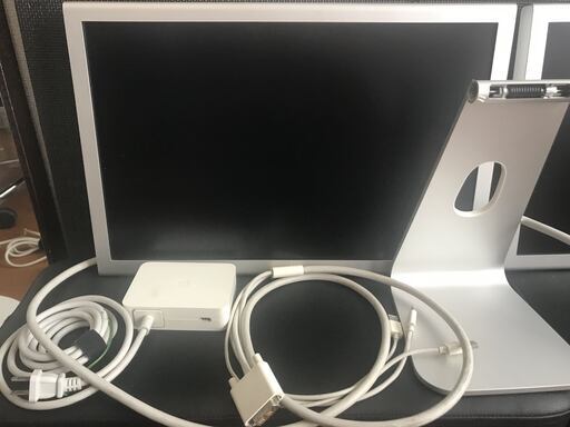 Apple Cinema Display(20-inch DVI) VESAマウントキット付き