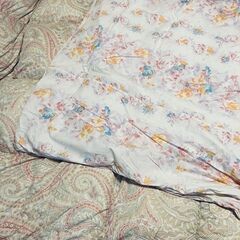 西川　羽毛布団　ダブルサイズ（190×210）ピンク系 