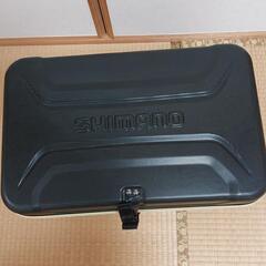 シマノファイアブラッド磯クール36L