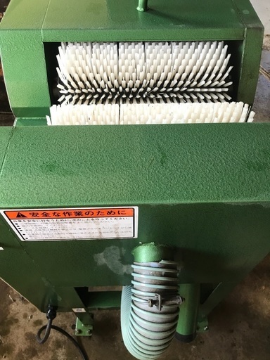 ちくし号大根洗浄機（1本洗い）
