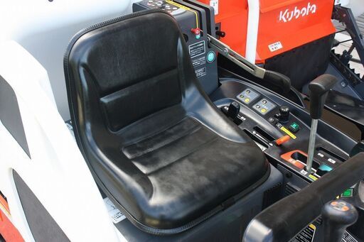 【SOLD OUT】クボタ コンバイン 3条刈 ER320 20馬力 145h 自動水平 グレンタンク アンローダ デバイダー【簡易清掃/動作OK】【農機具でっく】【広島】【コンバイン】