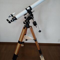天体望遠鏡（赤道儀・三脚付き）