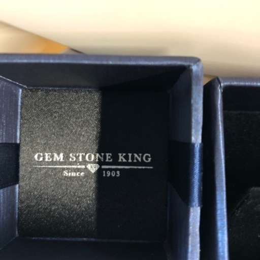 GUMSTONE KING ピアス