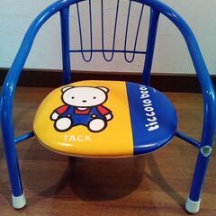 スチールパイプの子供椅子！