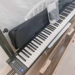 電子ピアノ　88鍵盤　美品　イス、ピアノ台セット