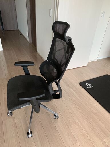 高機能チェア 人間工学設計 ハイバック メッシュ リクライニング 調節可能 可動式枕 ロッキング椅子 腰サポート通気性 360度回転