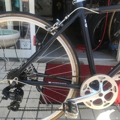 マットなクロスバイク　綺麗な中古です