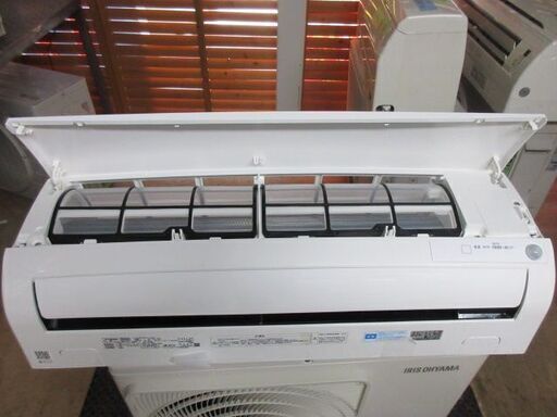 K03449　アイリスオーヤマ　 中古エアコン　主に6畳用　冷房能力　2.2KW ／ 暖房能力　2.2KW