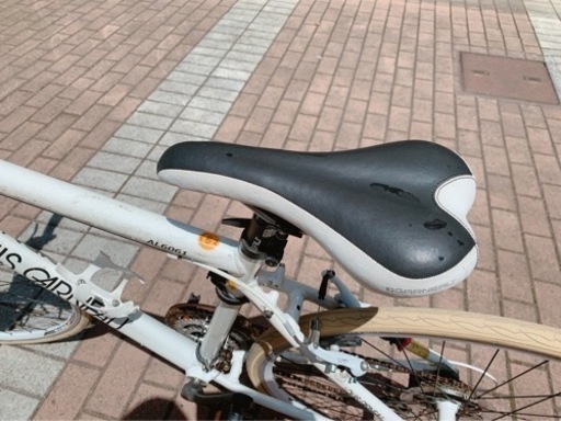 受取者決定※ルイガノシャッセ クロスバイクロードバイク ホワイト 