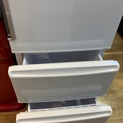 ⭐️人気⭐️2017年製 AQUA 272L 冷蔵庫 AQR-271 アクア