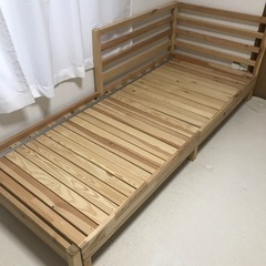 IKEA 伸長式ベッド　セミシングル〜クイーン