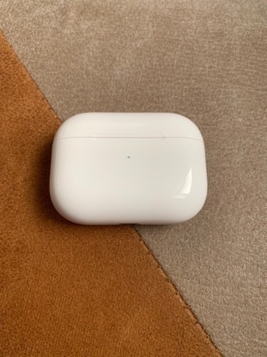 AirPods pro 充電ケースのみ