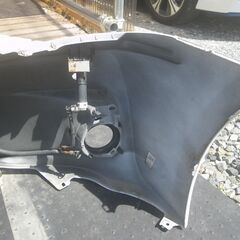 レクサスCT200ｈ　フロントバンパー美品