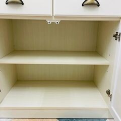 🔶NITORI(ニトリ) ミランダ 3面レンジボード 💙定価￥69,900💙  おしゃれな貝ハンドル フレンチカントリーテイスト🔶