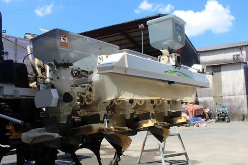 SOLD OUT】ヤンマ YR6D ディーゼル 田植機 湛水直播使用 ST6G 除草剤散布機