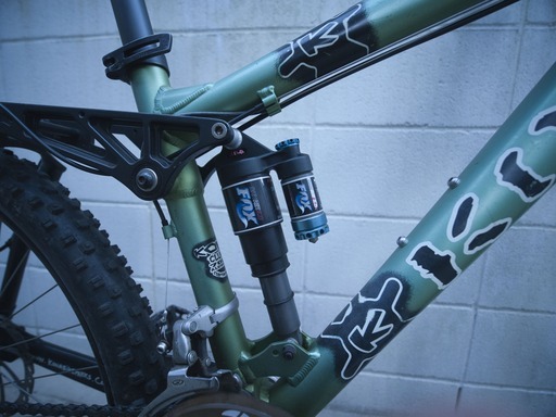 日本未発売] KONA COIL AIR 26インチ フルサス FOX マルゾッキ 油圧