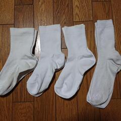 白い靴下  式服とかに… ４足 (２足未使用)