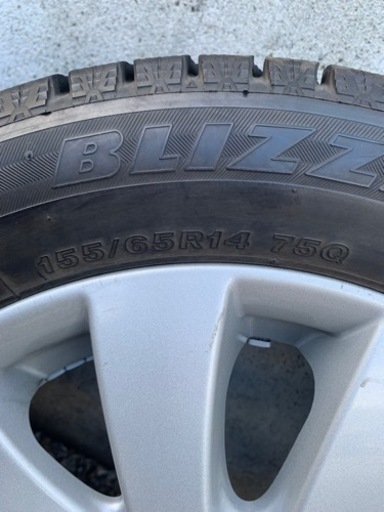 取り引き中 スタッドレス、アルミホイール4本155/65/14 アウトレット 