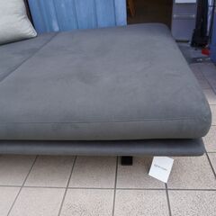 展示品◆フランスの高級ブランドligne roset(リーンロゼ)社のROSETPrado(ロゼプラド) ソファ3P クッションカバー付です。クッションの置き方によって、ソファにもカウチにも♪CG420