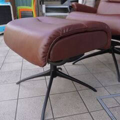 展示品◆北欧ノルウェーのメーカーEKORNES(エコーネス)社の本革トーキョー スター ストレスレスチェア ヘッドレスト付ローバック オットマン付/マルーンです！本格リクライニングチェア♪CG422