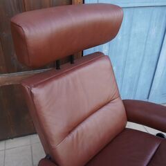展示品◆北欧ノルウェーのメーカーEKORNES(エコーネス)社の本革トーキョー スター ストレスレスチェア ヘッドレスト付ローバック オットマン付/マルーンです！本格リクライニングチェア♪CG422
