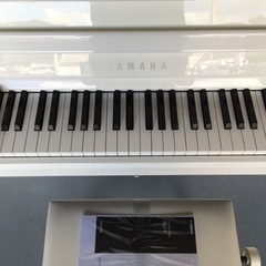 九州エリア配送可能！e21 YAMAHA AvantGrand NU1PBW 2016年製　電子ピアノ　ヤマハ　ハイブリッドピアノ