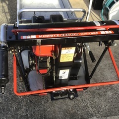 運搬車　クローラー　250kg キャタピラ　共立　