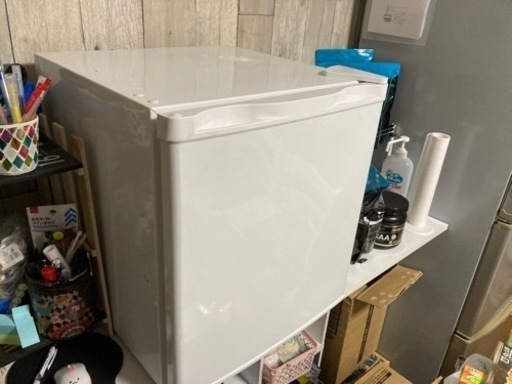 2020年製 小型冷凍庫 32L | www.crf.org.br