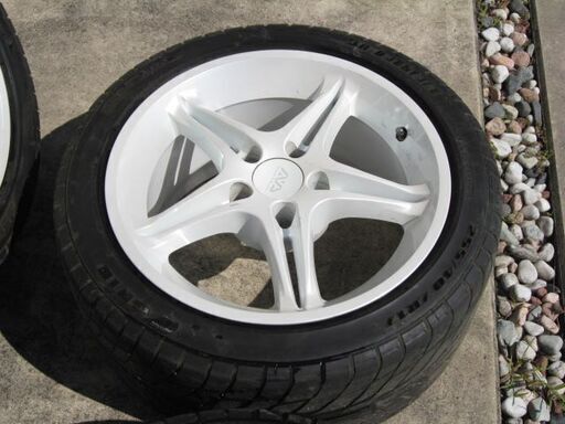 タイヤ、ホイール 美品 ヨコハマ AVS VS5 17インチアルミ 