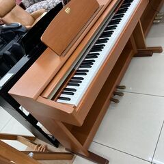 ⭐️　YAMAHA　ヤマハ　電子ピアノ　CLP-120　ピアノ　⭐️