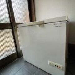 冷凍庫　サンヨーSCR-R22V（内容積225L）