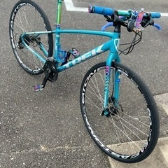 trek クロスバイク