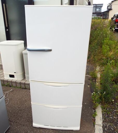 動作品 AQUA アクア 3ドア冷蔵庫 AQR-271D 右開き 272L 2015年製