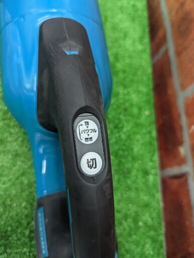 マキタ CL281FD 充電式クリーナ【野田愛宕店】【店頭取引限定】【中古