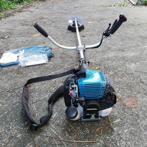 草刈り機