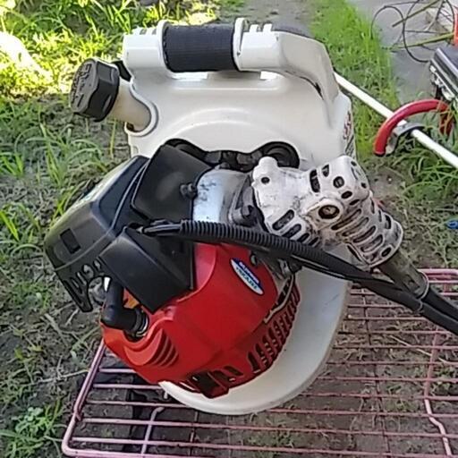 新ダイワ 背負式 草刈機 刈払機251F動画あり 新ダイワ 背負式 草刈機 刈払機251F動画あり