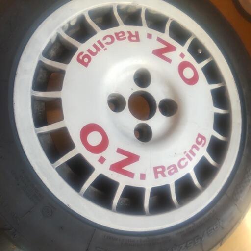 値下げました!＋変更事項　タイヤ付き 195 55 15 　Oz Racing 15インチ 7J＋35　ラリー 値下げました!＋変更事項 タイヤ付き 195 55 15 Oz Racing 15インチ