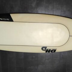 初心者にも人気のDHDショート、浮力十分、小波でもテイクオフ速いです！  ニットケース（穴あり）もお付けします。