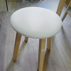 無印良品　丸スツール　丸椅子　布張り　木製　チェア　